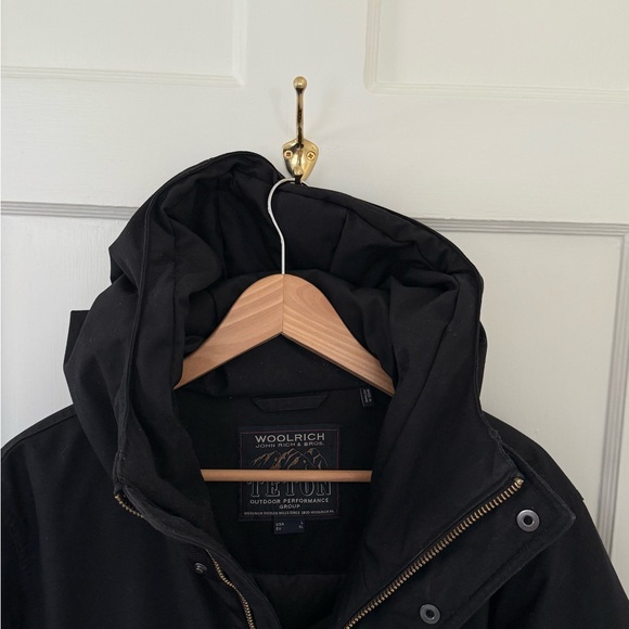 Woolrich Hooded Winter Parka w/ down filling - Picture 4 of 13